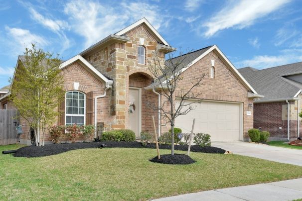 https://AaronR.NewConstructionHomesForYou.com